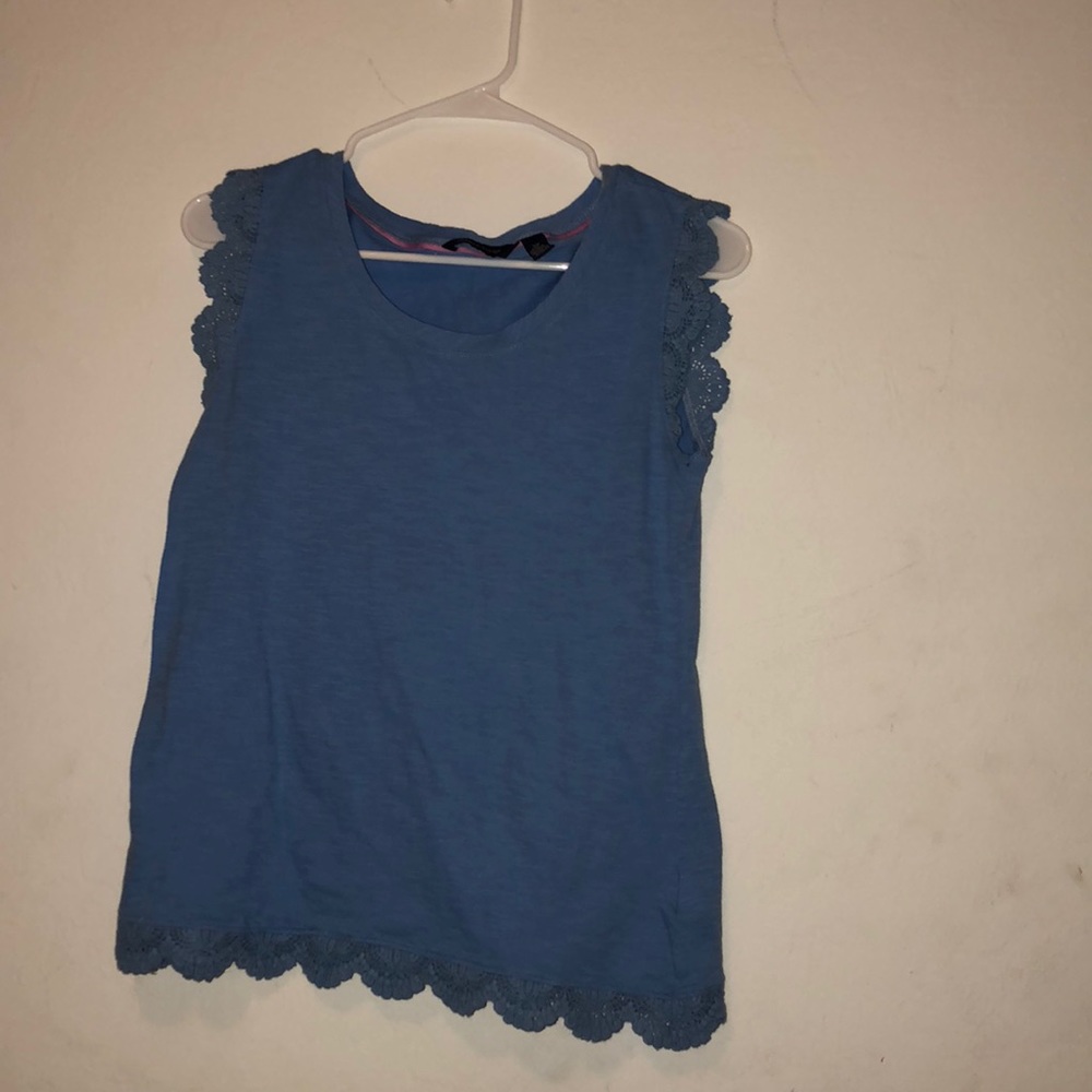 T-Shirt with Lace Trimmings